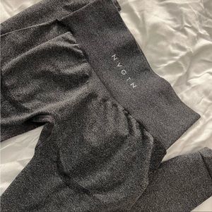 NVGTN Seamless contour leggings in dark grey